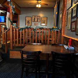 Gunder Roadhouse - Seating Area