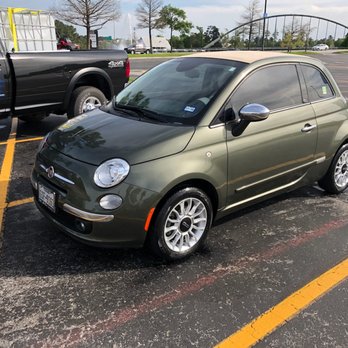 Hot City Auto Spa - Amazing service by Hot City Auto Spa they came to my.job and did an amazing detail on my fiat! Thanks big time - Auto Detailing Near Me - Conroe, Texas