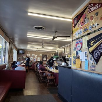 The Serving Spoon - Inside before you get seated - Breakfast & Brunch Near Me - Inglewood, California The Serving Spoon - Inside before you get seated - Breakfast & Brunch Near Me - Inglewood, California