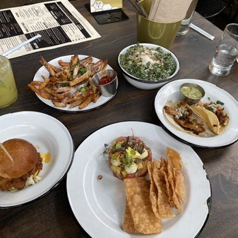 Batch & Brine - Nashville Hot Sliders, Tuna Tartare, Garlic Parmesan Fries, Kale Caesar, chicken tacos - Burgers Near Me - Lafayette, California
