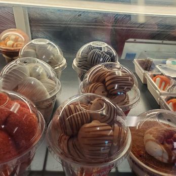 Dipped by Dee - Desserts Near Me - Aiea, Hawaii