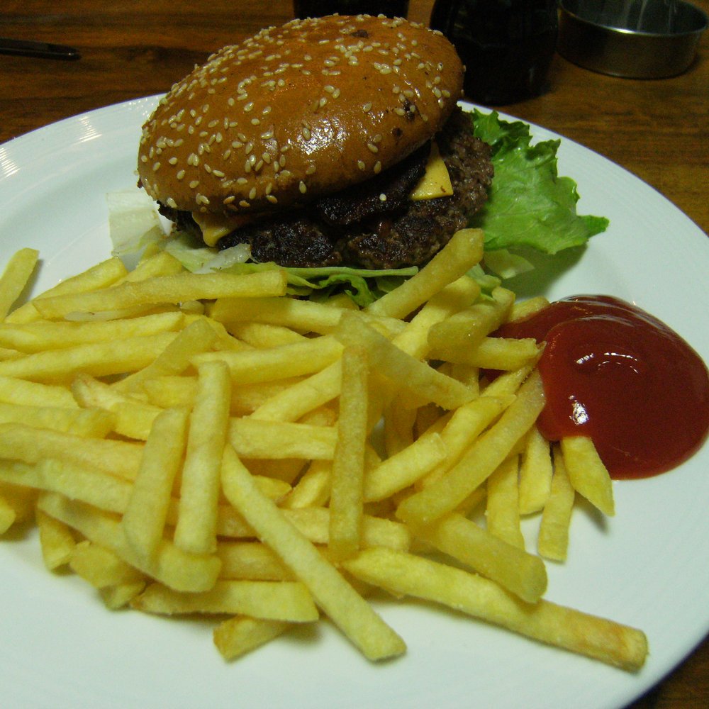 Les Arcades, Luc Mallet - Bacon cheeseburger with fries.... - Swiss Food Near Me - Nyon, VD