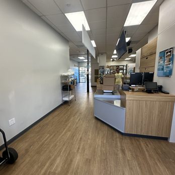 The UPS Store - Shipping Centers Near Me - Long Beach, California The UPS Store - Shipping Centers Near Me - Long Beach, California