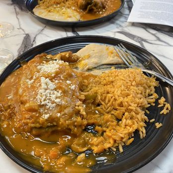 Lady R Bistro - Chile Rellenos - Burgers Near Me - Menifee, California