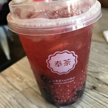 Feng Cha Teahouse - Strawberry Overload - Desserts Near Me - Newark, California