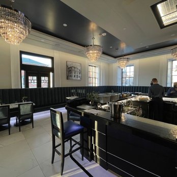 Frontenac Club - Dining room. - Hotels Near Me - Kingston, Ontario