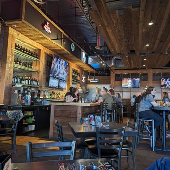 Fieldhouse Pizza & Pub