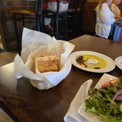 Leonardo's Trattoria & Pizzeria by null