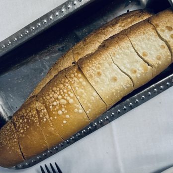 388 Italian Restaurant - Bread - Italian Near Me - Roslyn Heights, New York 388 Italian Restaurant - Bread - Italian Near Me - Roslyn Heights, New York