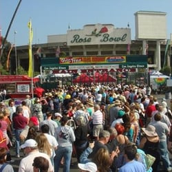 Rose Bowl Flea Market - Photo from http://www.rgcshows.com