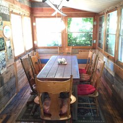Reindeer Cottage - Dining area and board game space