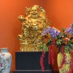 China House Inn - Buddha!