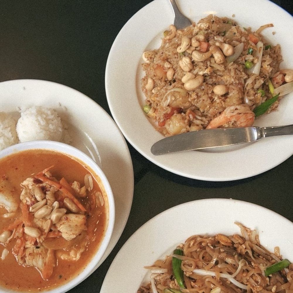 My Thai - Pad Thai Pineapple Fried Rice Panang Curry Lunch - Thai Near Me - Pittsburgh, Pennsylvania My Thai - Pad Thai Pineapple Fried Rice Panang Curry Lunch - Thai Near Me - Pittsburgh, Pennsylvania