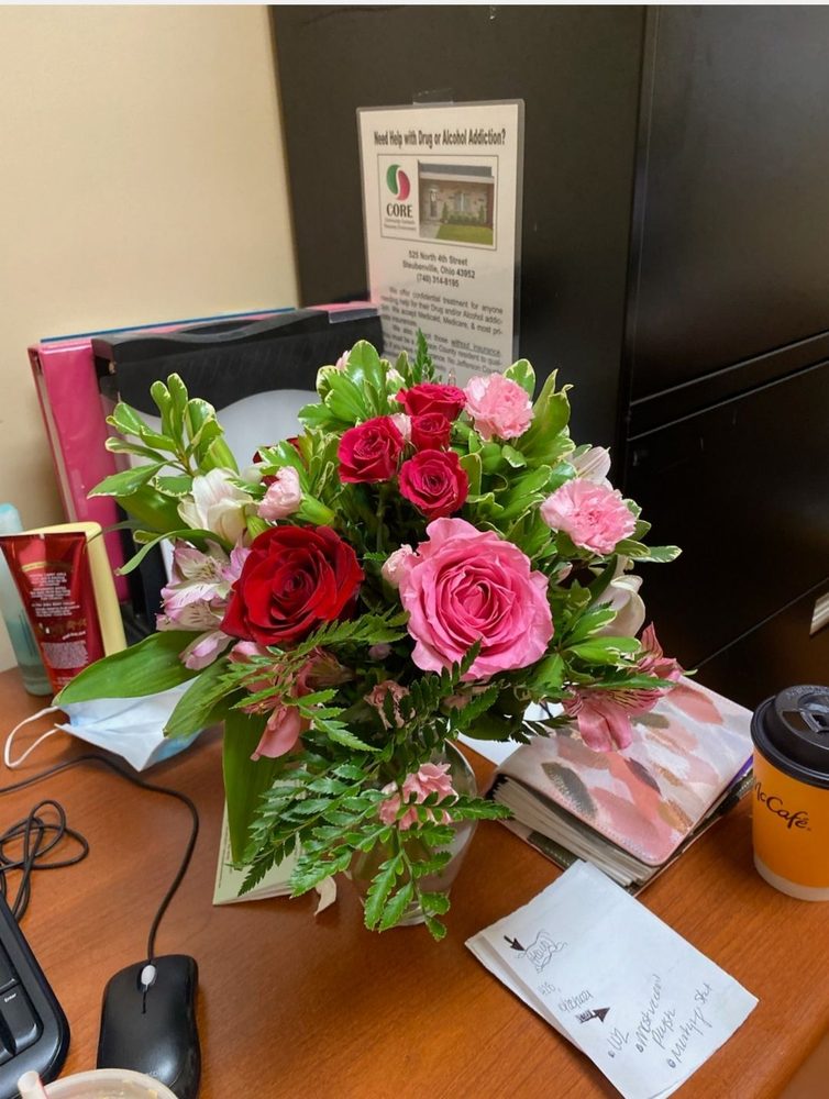 THOMPSON COUNTRY FLORIST Updated July 2024 19 Photos 6 Pioneer Dr