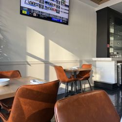 Dos Amantes - Interior next to bar area