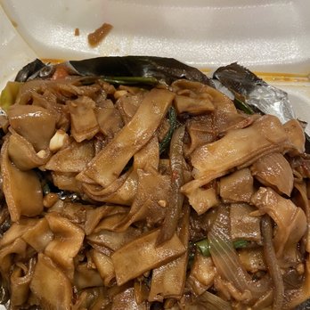 Cha Thai - Drunken Noodles - Thai Near Me - Rancho Cordova, California