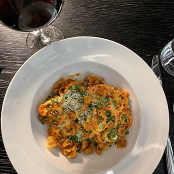 Metropolis - Lobster Linguine - American Near Me - New York, New York