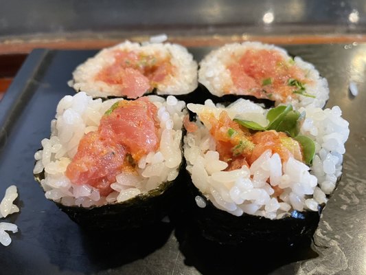 Hide Sushi by null