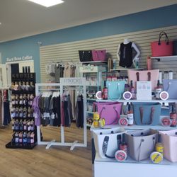 M & M Gifts - Workout clothing, Versa Totes and Sleepwear