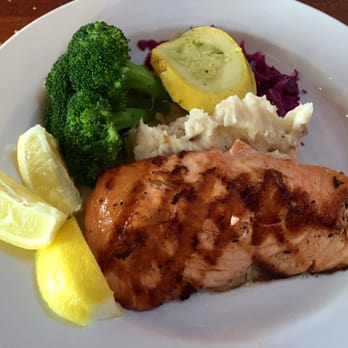 Gladstone's - Salmon! - Seafood Near Me - Long Beach, California