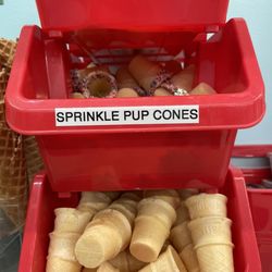 Sprinklz-Clinton - The funniest little cones. Perfect for dogs,children, or even someone who doesn't want too much but just enough ice cream !