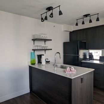 WorldMark Vancouver - The Canadian - Kitchen - Resorts Near Me - Vancouver, British Columbia
