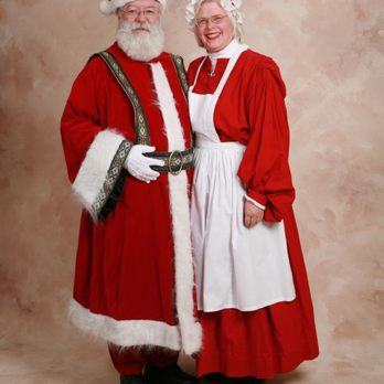 Bosco's Garden Center - Santa & Mrs. Claus at Open House - Nurseries & Gardening Near Me - Simsbury, Connecticut Bosco's Garden Center - Santa & Mrs. Claus at Open House - Nurseries & Gardening Near Me - Simsbury, Connecticut