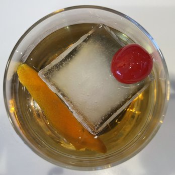 United Polaris - The Old Fashioned is magical here. - Airport Lounges Near Me - Los Angeles, California United Polaris - The Old Fashioned is magical here. - Airport Lounges Near Me - Los Angeles, California