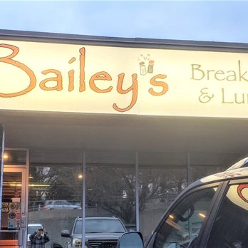 Bailey's Breakfast & Lunch - The Enterence - Breakfast & Brunch Near Me - Omaha, Nebraska