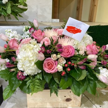 HK Flowers - Florists Near Me - Winnetka, California HK Flowers - Florists Near Me - Winnetka, California