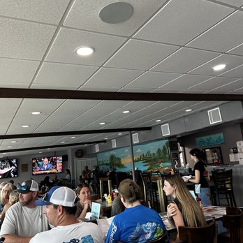 Drifters Riverfront Bar & Grill - Bars Near Me - Astor, Florida
