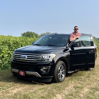 The Bottle Run - Your driver and ride! Cool and comfortable! - Wine Tours Near Me