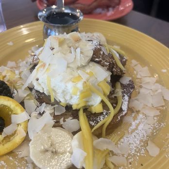 Four Sisters Cafe - Mango French toast - Breakfast & Brunch Near Me - Roseville, California Four Sisters Cafe - Mango French toast - Breakfast & Brunch Near Me - Roseville, California