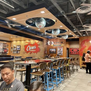 Raising Cane's Chicken Fingers - customers in a restaurant - Fast Food Near Me - Foothill Ranch, California Raising Cane's Chicken Fingers - customers in a restaurant - Fast Food Near Me - Foothill Ranch, California