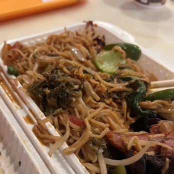 Lan Zhou Handmade Noodle - 香腸炒拉麵 - Noodles Near Me - Flushing, New York Lan Zhou Handmade Noodle - 香腸炒拉麵 - Noodles Near Me - Flushing, New York