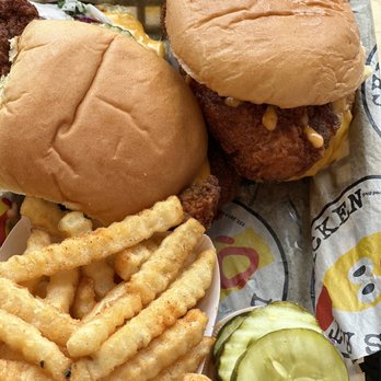 Dave's Hot Chicken - Chicken Shop Near Me - Fontana, California Dave's Hot Chicken - Chicken Shop Near Me - Fontana, California