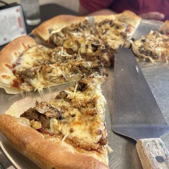 THE pizza place - Pizza Near Me - Blue Springs, Missouri