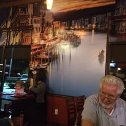 Mo & Hari's Italian Bistro
