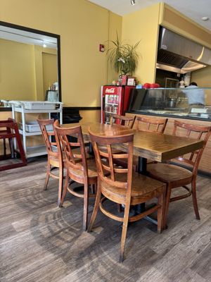 Lili's Restaurant by null