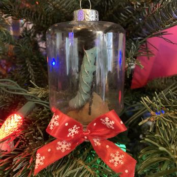 The Pet Shoppe - Ornament with a live hornworm inside. What a great science experiment for our kids - Pet Stores Near Me - Vallejo, California
