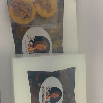 La Dough Sweets - The best cookies ever chocolate chip pecan  Pecan cookies  Chocolate turtle  Lemon  Cookies - Bakeries Near Me - Spring, Texas