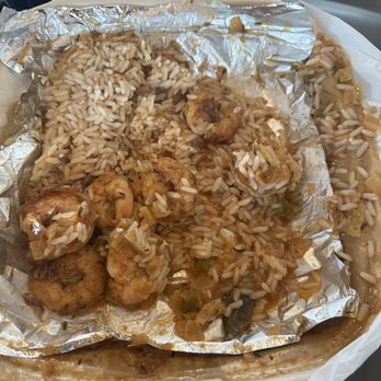 Leah's Kitchen - What type of shrimp Creole is this suppose to be? It was plated horribly and tasted like water! - Cajun/Creole Near Me - Kenner, Louisiana
