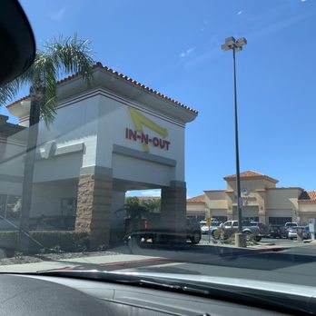 In-N-Out Burger - Burgers Near Me - Porter Ranch, California