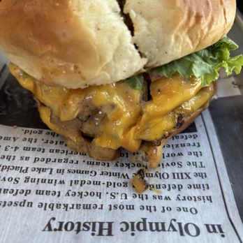 Fourths IV - Cadillac - Burgers Near Me - Austin, Texas Fourths IV - Cadillac - Burgers Near Me - Austin, Texas