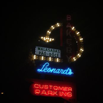 Leonard's Bakery - Bakeries Near Me - Honolulu, Hawaii