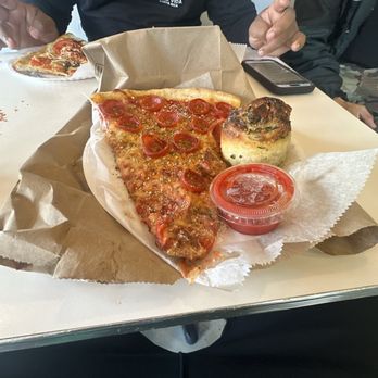 Williamsburg Pizza - Pizza Near Me - Brooklyn, New York