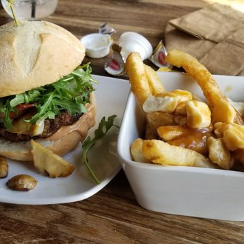 Birreria Itali.co - Gastropubs Near Me - Saint-Laurent, Quebec