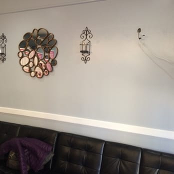 Awesome Threading Salon - Really nice place , plus a long couch that takes up the whole back wall makes for a comfortable wait too. Love it - Threading Services Near Me - Brooklyn, New York