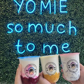 Yomie's Rice x Yogurt - Red dragon fruit yogurt, mango yogurt and purple rice yogurt - Juice Bars & Smoothies Near Me - Flushing, New York