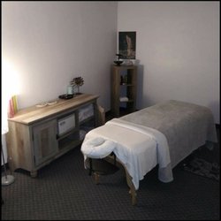 Cleveland Bodyworks - One of our Massage rooms